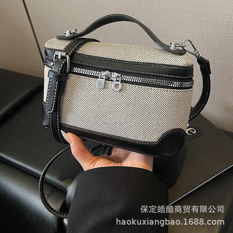 Canvas Small Bag Women's 2025 Super Fire New Korean Version Fashion Shoulder Messenger Bag Casual Versatile Contrasting Color Bucket Bag