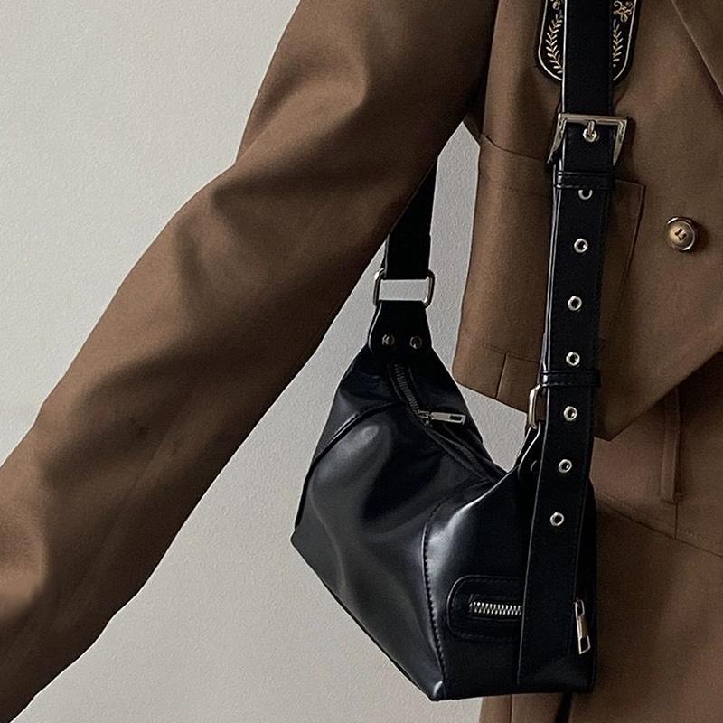 Style Shoulder Bag for Women Modern Motorcycle Bag Minimalist Shoulder Bag