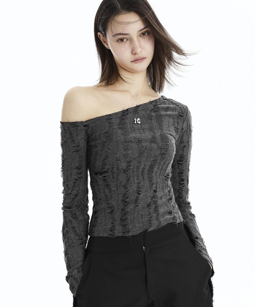 HOLYNUMBER7 Holy Symbol Vintage Off-Shoulder _ Gray