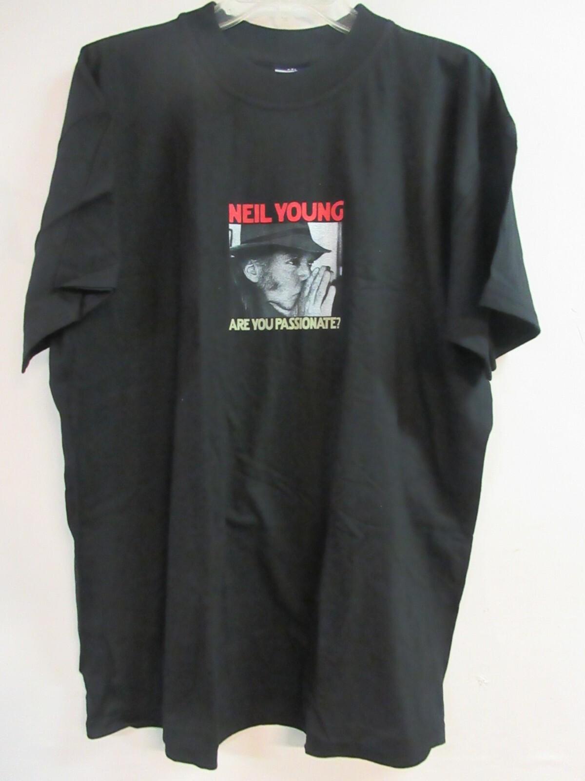 NEIL YOUNG OFFICIAL MERCH ARE YOU PASSIONATE? CONCERT MUSIC 2XL / XXL Unisex T-Shirt L