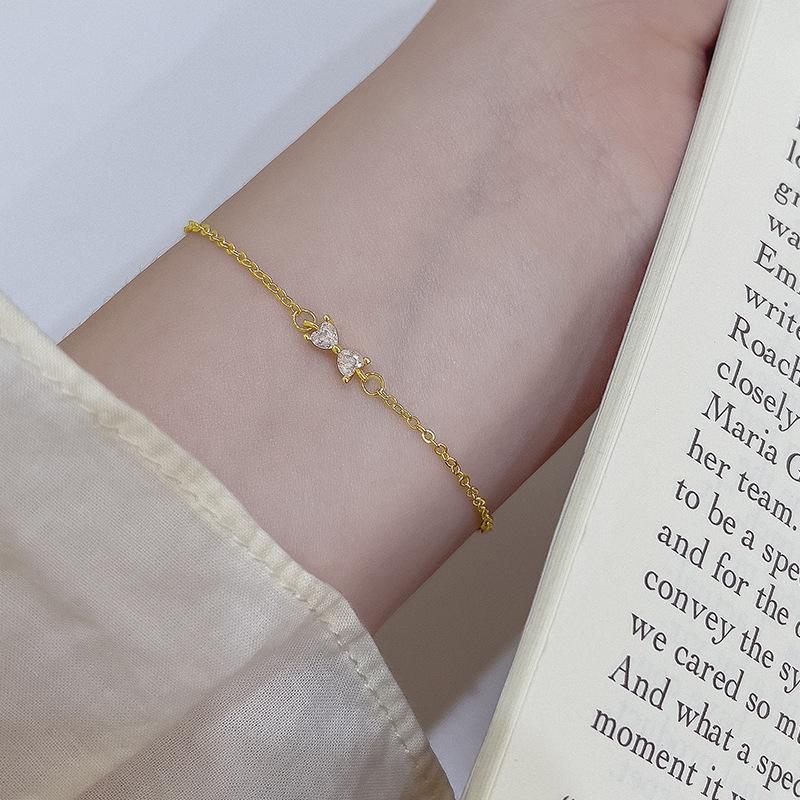 

Crystal Bowknot Charm Bracelet For Women Luxury Niche New Gold Color Heart Zircon Party Birthday Gift Delicate Fashion Jewelry