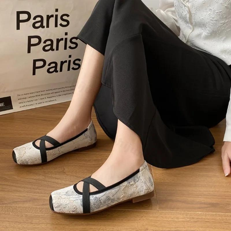 Woman Ballet Flats Female Luxury Retro Classic Square Toe Embroidery Elastic Band Ballerina Flats Ladies Soft Loafers Mary Jane