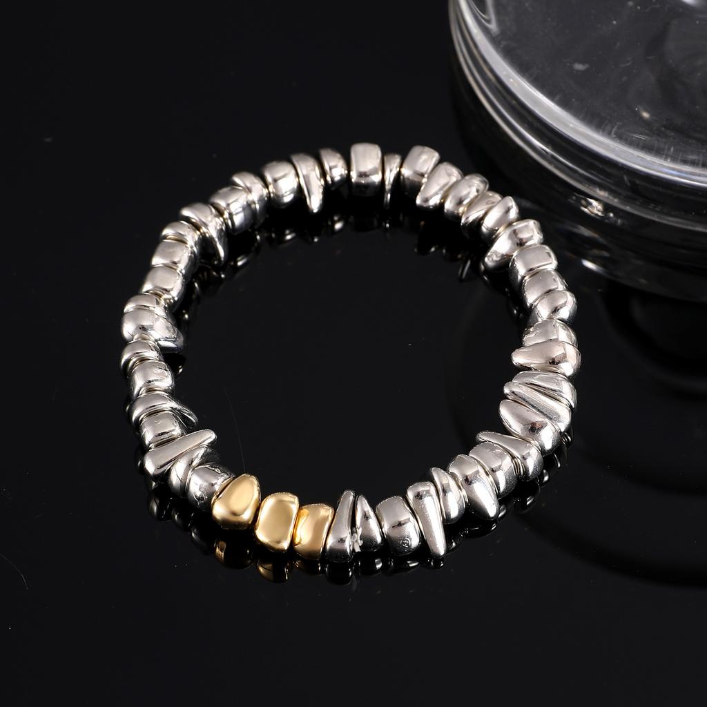 Vintage Irregularity Unique Design CCB Bead Heart-Shaped Pendant Bracelet for Woman Fashion Bracelet Jewelry Holiday Gift