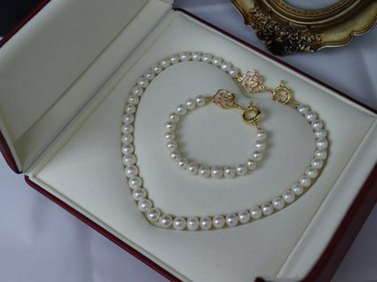 Elegant Retro Camellia Natural Pearl Necklace & Bracelet Set