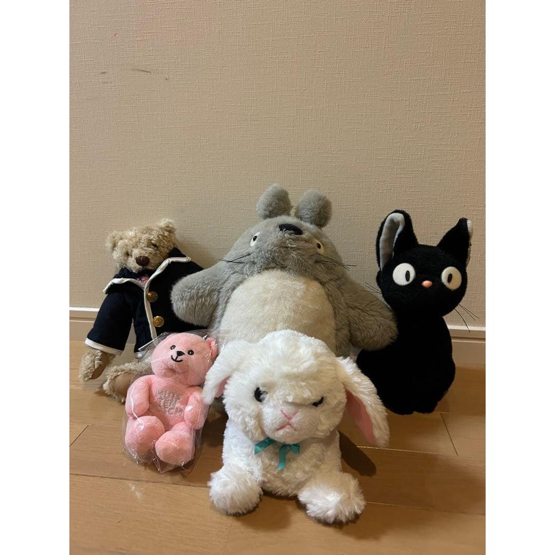 Bulk sale of stuffed animals such as Totoro and Jiji