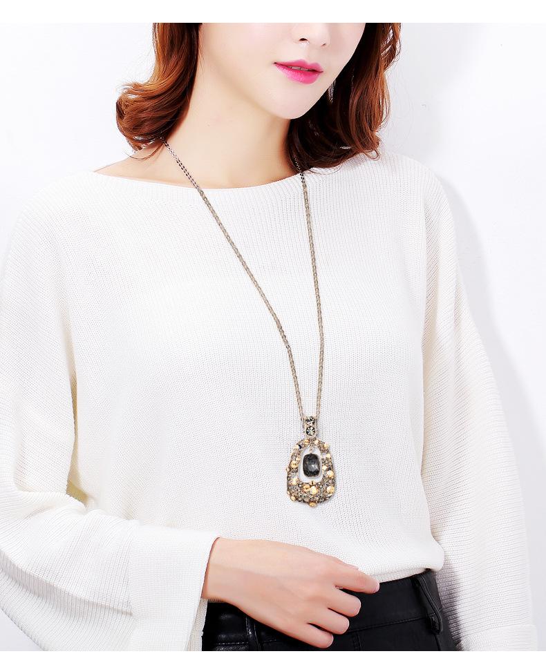 2025 Korean Style Crystal Sweater Necklace: Long Sparkling Diamond Pendant for Autumn & Winter