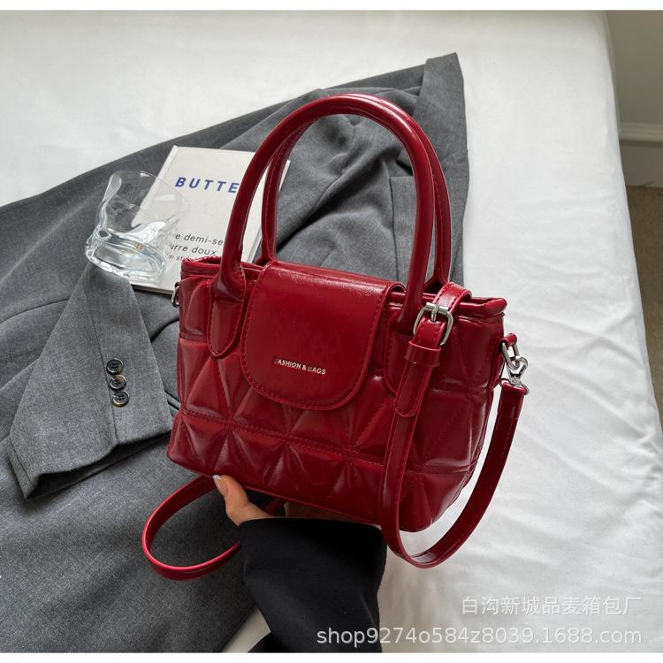 

Handbag Women s 2025 New Summer Popular Crossbody Bag Fashion Rhombus Shoulder Bag Crossbody Bucket Bag бордовий