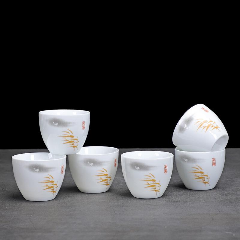 

6pcs Exquisite White Porcelain Tea Cup Set Meditation Cup Handmade Boutique Tea Bowl Chinese Ceramic Tea Set Master Cup 4.5x5.5cm 60ml