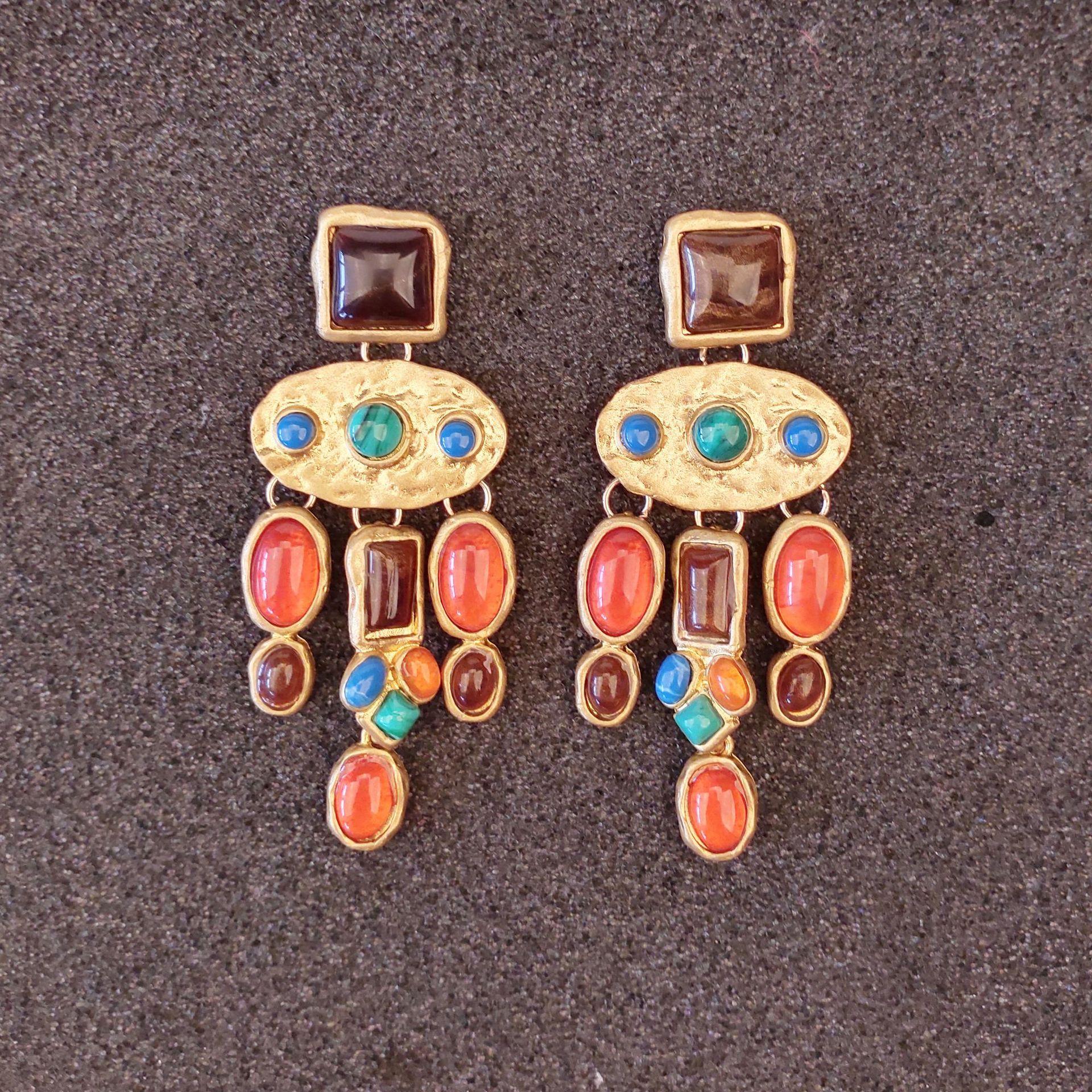 European and American Luxury Retro Mixed Gemstone Geometric Pendant Earrings 2026