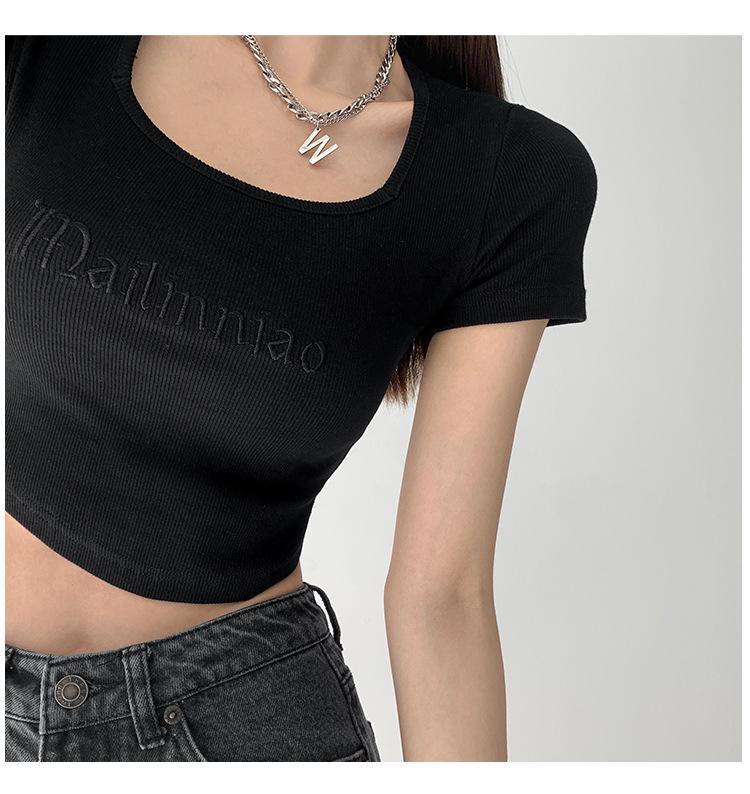 Camiseta corta de cuello cuadrado, ajustada y bordada estilo retro americano - Manga corta