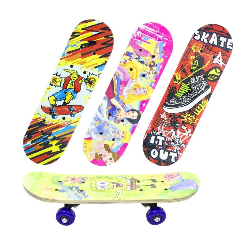1705 Maple Double Rocker Children's Four-Wheel Skateboard with Cartoon Stickers, 43cm, Toddler Non-Slip.