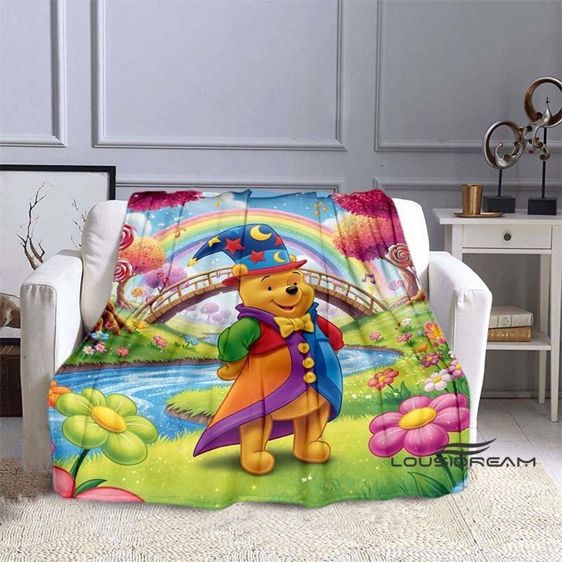 This fun cartoon Pooh Bear blanket is lightweight and breathable, suitable for dormitories, naps, living rooms, offices, and all