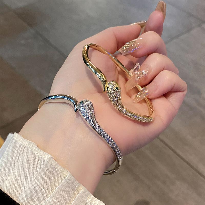Zircon Serpentine Bracelet Exaggerated Bracelet, Light Luxury, High End Handpiece