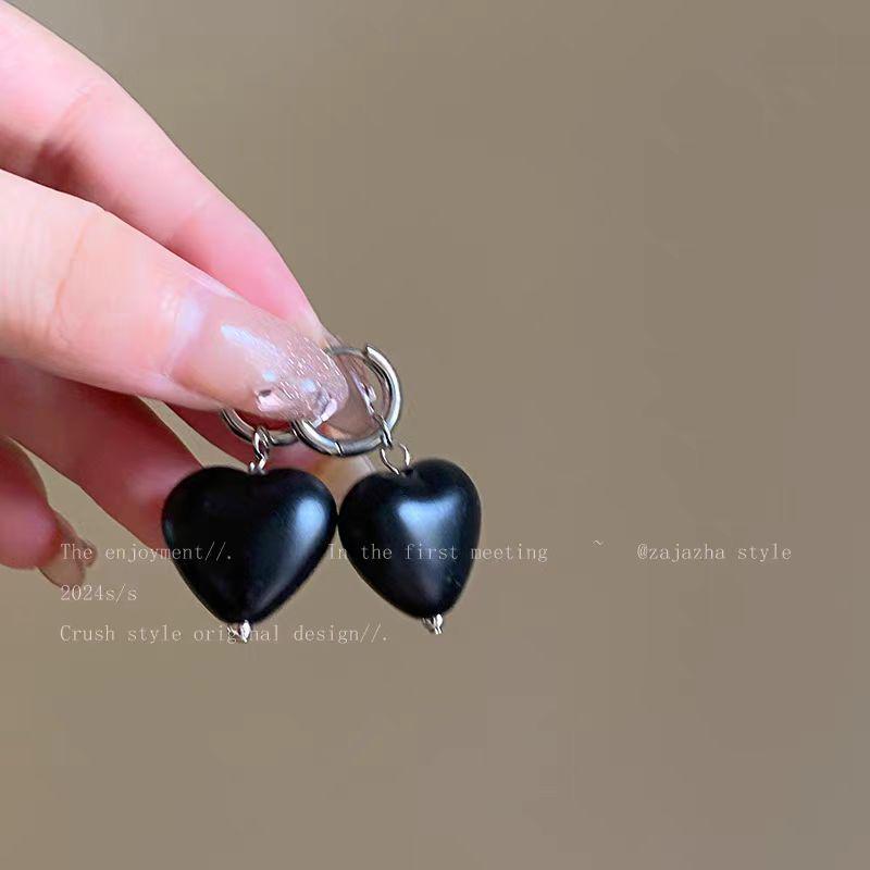 

Ретро Серьги-сердечки красного цвета для женщин - Модный милый стиль 2025 чёрный