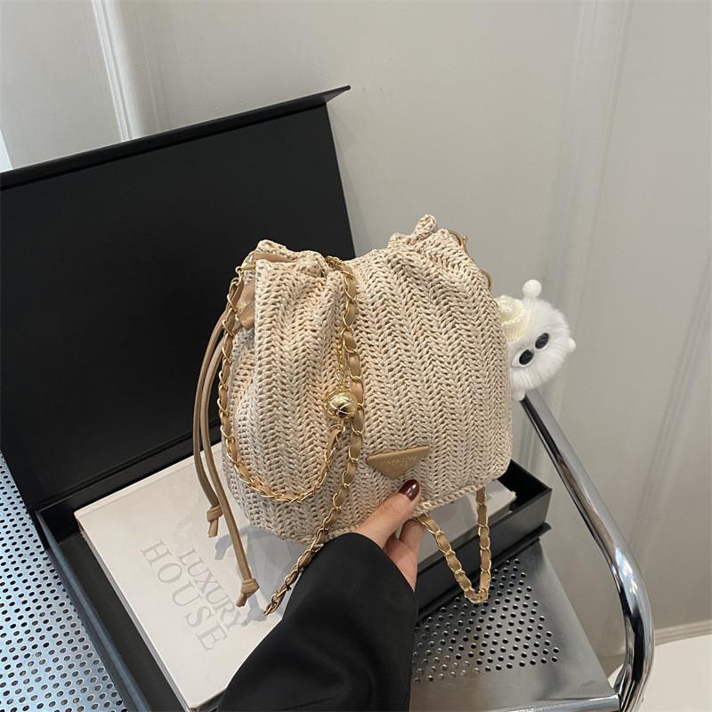Stylish 2024 Woven Bucket Bag For Women Trendy Street Fashion Small Crossbody