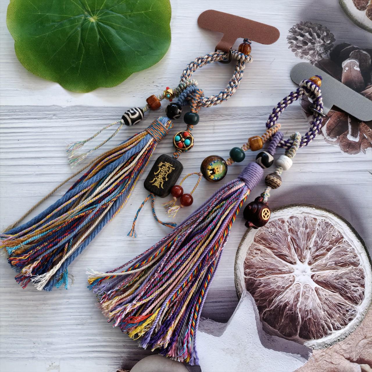 

Ручная работа, подвеска-брелок для телефона и сумки в тибетском стиле с кисточкой Model 2