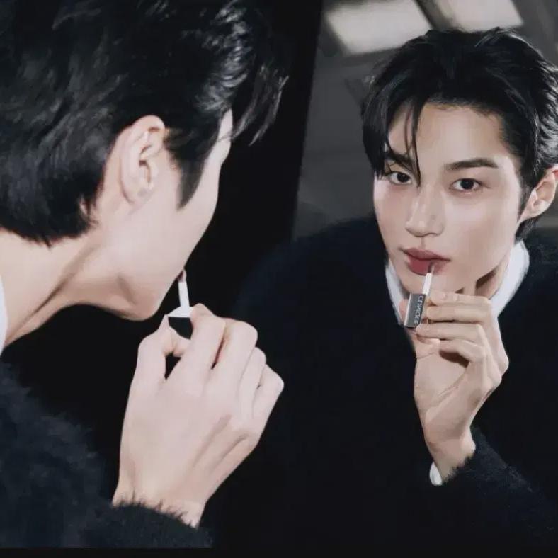 

Плакат Beon Woo-seok Clinique 2 типа бромида