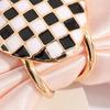 Schwarz Weiß Karomuster Schalring Damen Mädchen T-Shirt Krawattenclip Schal Seidenschals Ring Halter Schließe Schiebeschließe Bekleidungszubehör
