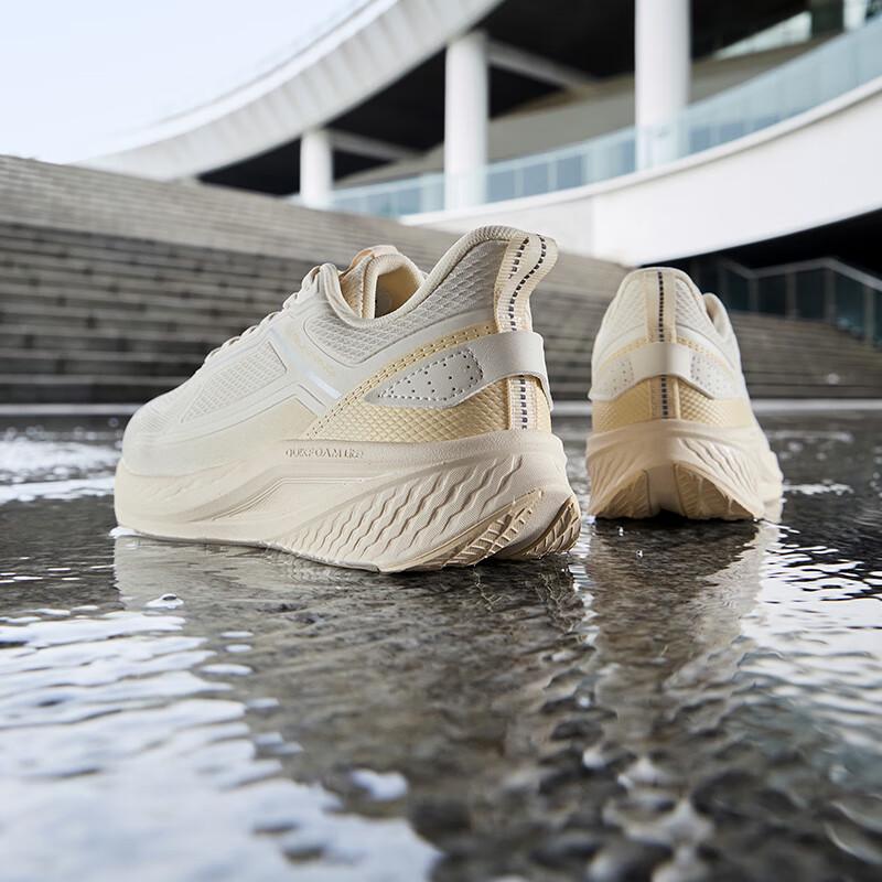 361° Women's Fengyi Rain Shield Water-Repellent Running Shoes