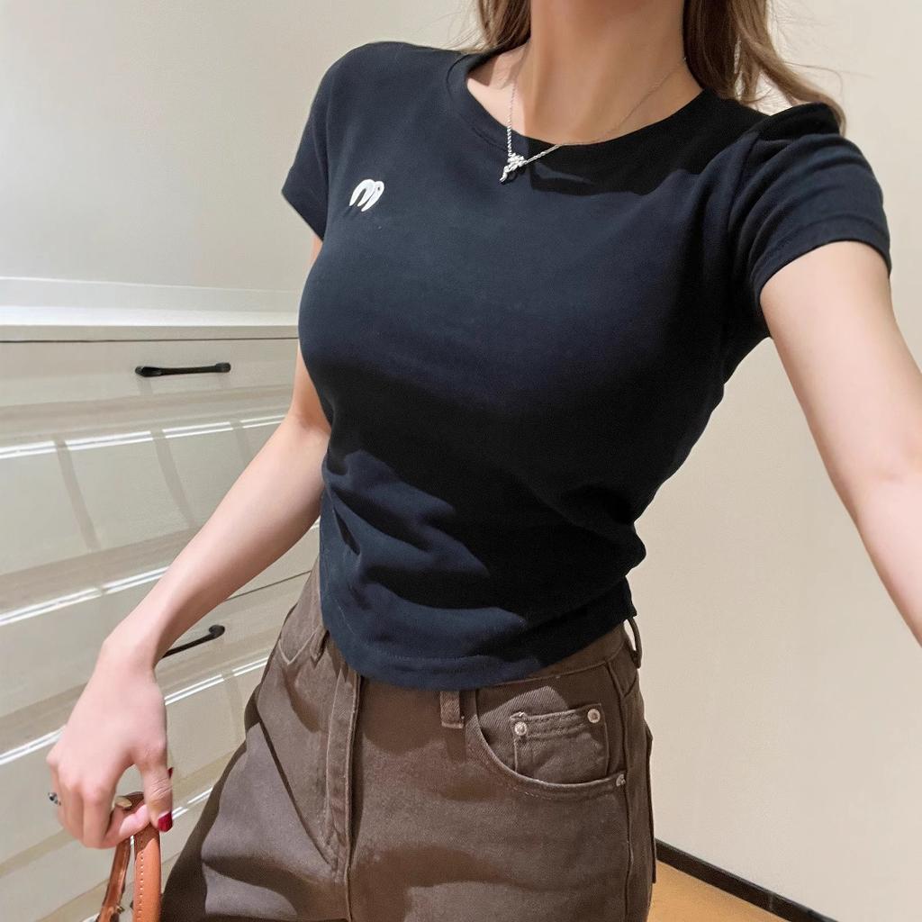 Short-sleeved T-shirt for Women In Summer New Style, Unique Embroidery Short Waist-hugging Base Shirt Top