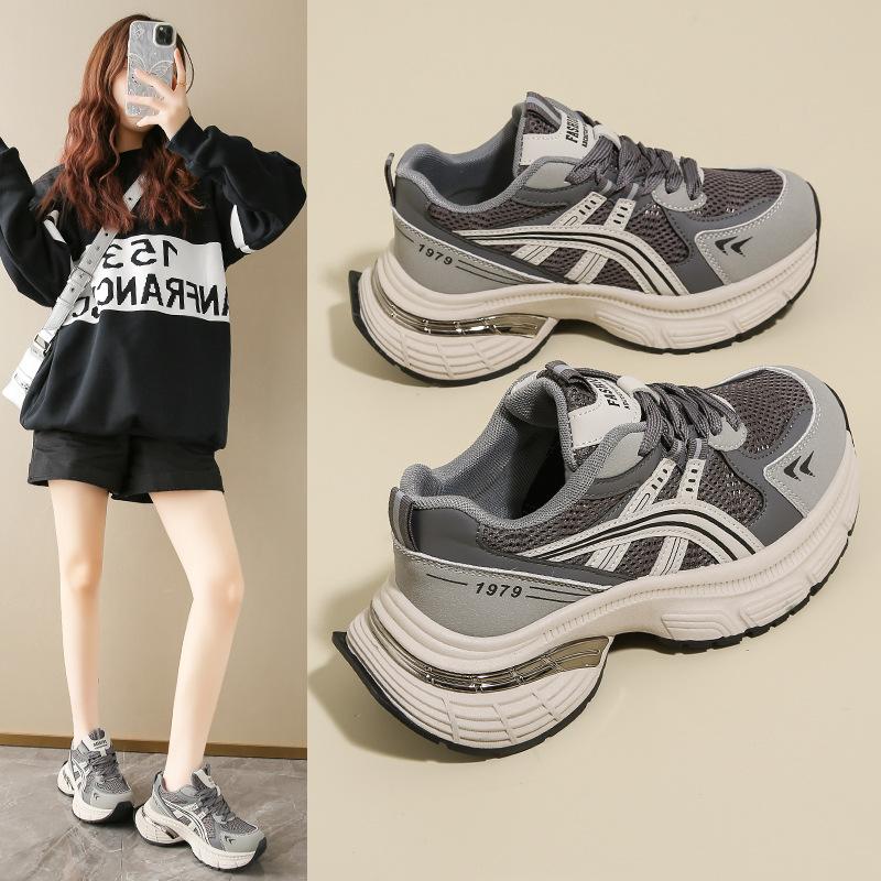 

New thick-soled casual sports shoes women s mesh breathable round head lace-up small height-increasing women s shoes 40 шампанского