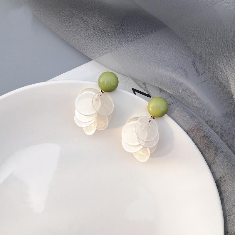 2023 Stylish Geometric White Acrylic Earrings - Versatile and Chic Studs