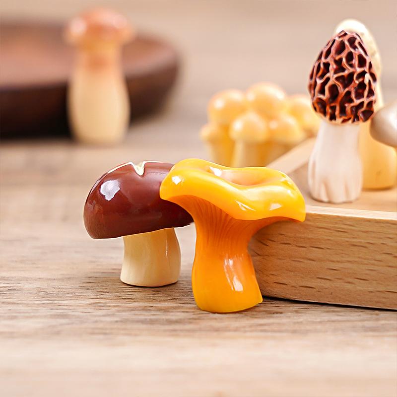 10pcs Mini Ornaments DIY Resin Mushroom Ornaments Cute Simulation Mushroom Black Fungus 11 Styles
