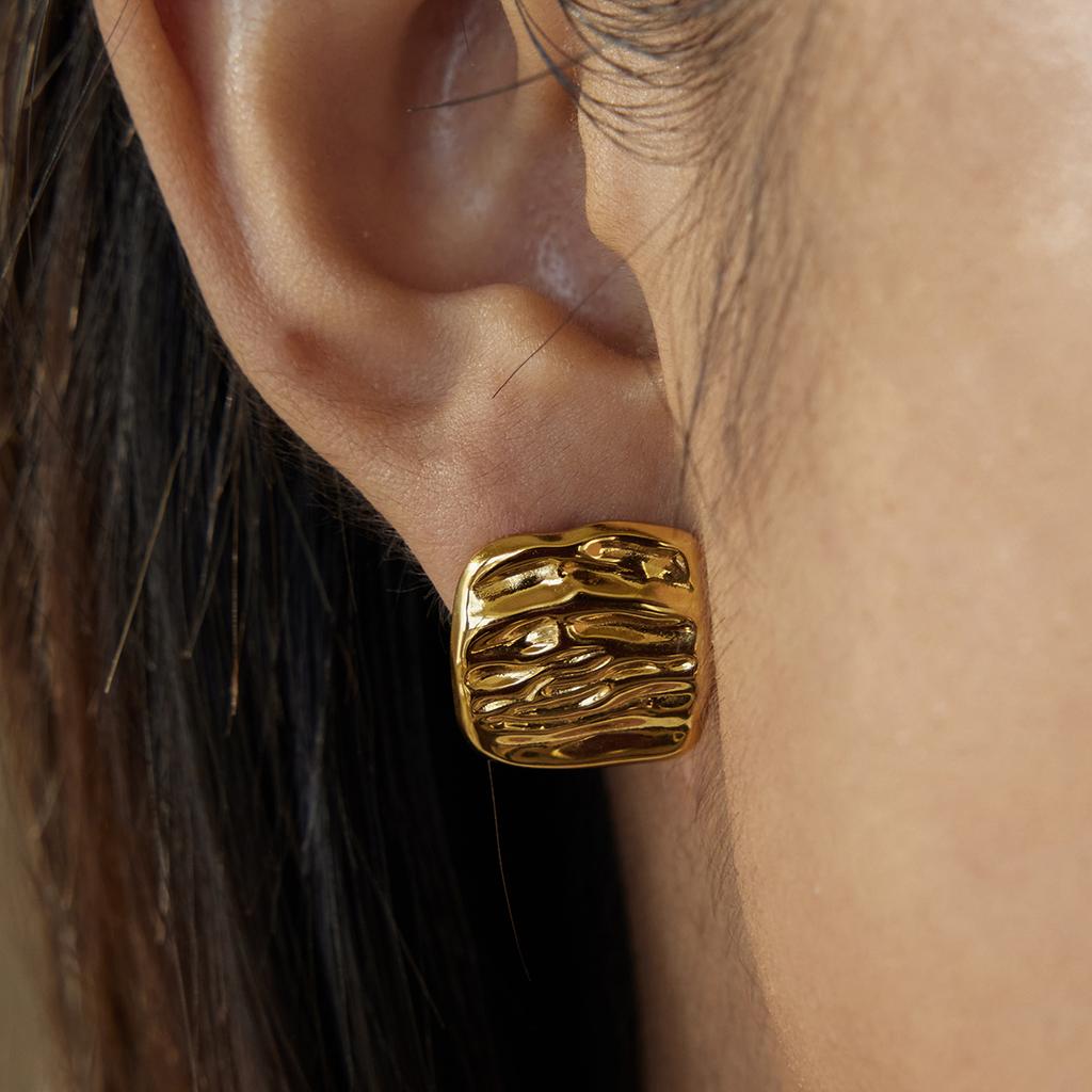 Yori Fashion Stainless Steel Hammered Pleated Geometric Square Earrings for Women Elegant Chic Attractive Jewelry Gift