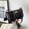 Small bag women's autumn and winter versatile new retro messenger bag simple shoulder armpit bag