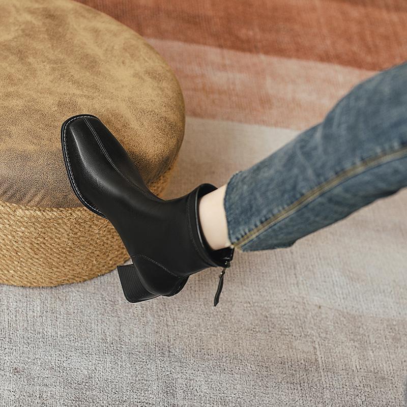 

Женские короткие ботинки с квадратным носком, весенне-осенние одинарные ботинки, новые ботинки осень-зима 2025, мягкая кожа, задняя молния, средний каблук, средняя голенище, тонкие 34 чёрный