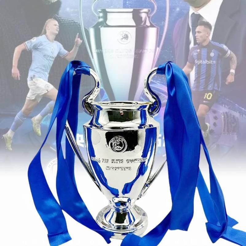 Modèle de Trophée de Football en Résine Élégant Style Européen Récompense de Football Argent Cadeau