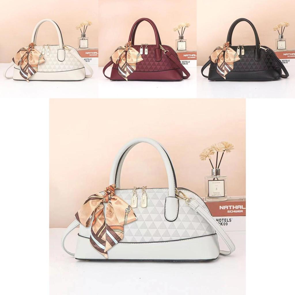 Fashionable Versatile Shoulder Bag With Unique Design And Soft Pu Material Perfect For Daily Use