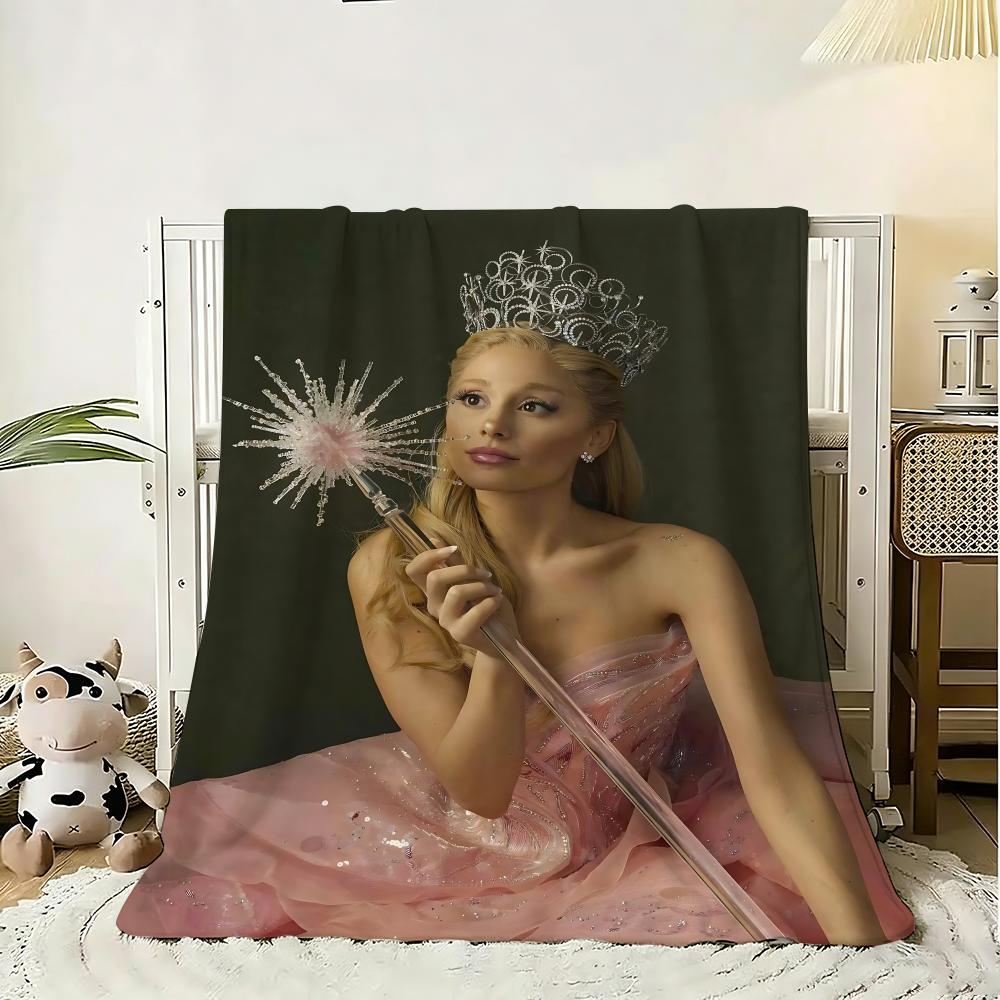 Pop Singer Ariana Grande Throw 240G Flannel Blanket Lightweight Soft Skin-Friendly Summer Thin Throw Blanket