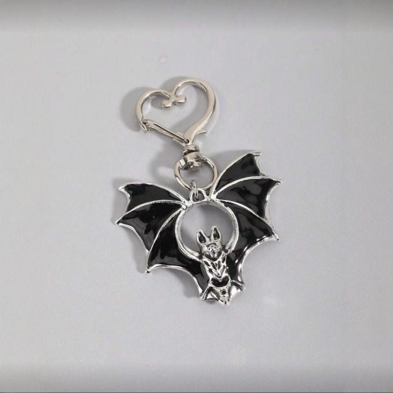 1Pcs Holiday Party Gifts Grunge Punk Style Dark Style Bat Keychain Heart-Shaped Buckle Boot Accessories Halloween Decoration