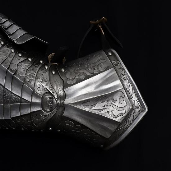 Handmade Spiked Steel Gauntlets Gothic Knight Armor, LARP Cosplay Accessory  40.64 Cm Halloween Gift