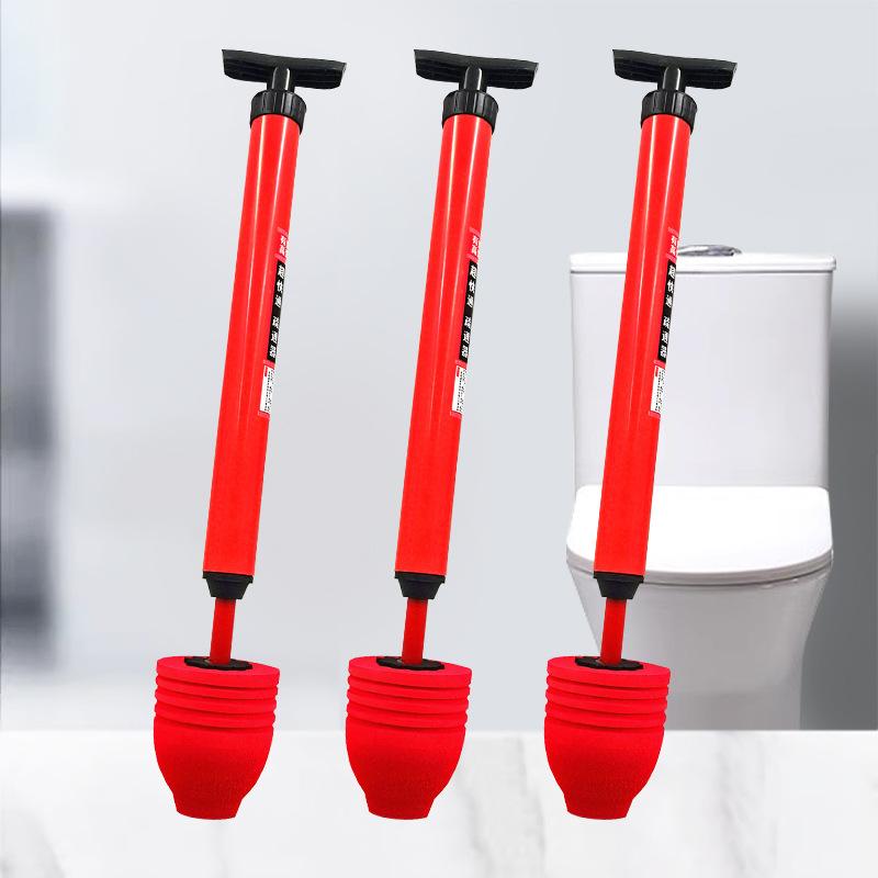 Záchod je připojen jedním pohybem a domácí čistič odpadů toalety je připojen.. Záchod je ucpaný a odpadní trubka