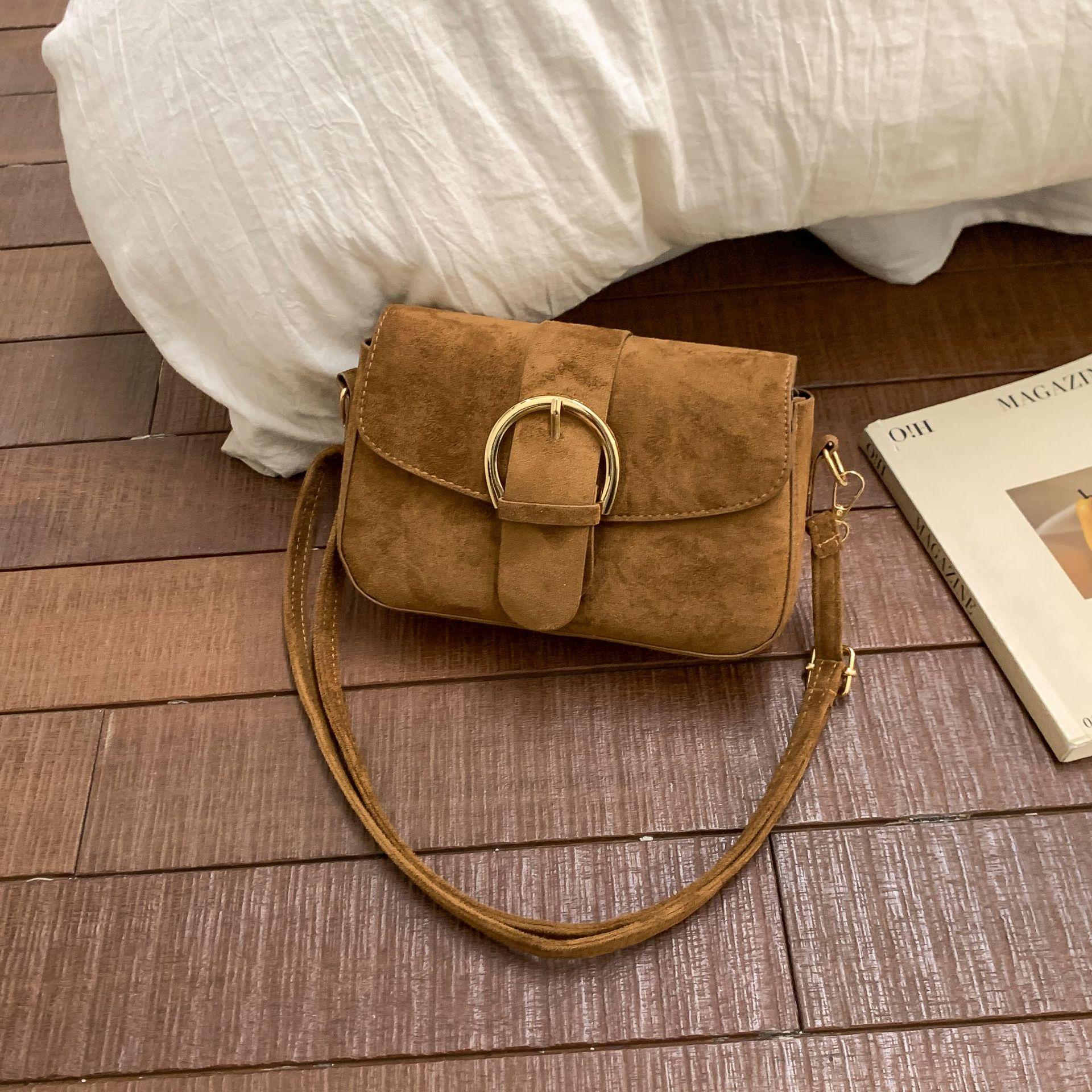 Sense niche bag women s 2026 new Korean fashion messenger bag women s retro shoulder small square bag