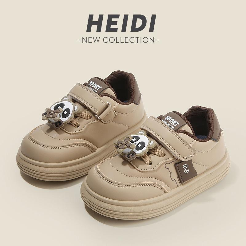 Clearance children's sports shoes 2025 spring and autumn boys' casual board shoes cartoon girls' bread shoes soft-soled baby shoes