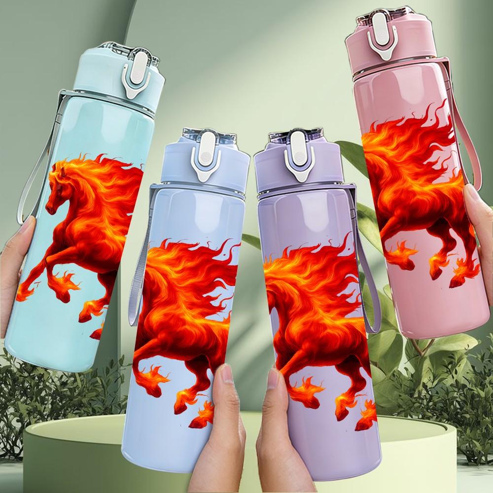 1PC Running Red Horse Silhouette 750ml Color Plastic Sports Water Bottle Leakproof Flip Straw Lid Suitable for Sports Office Home Use