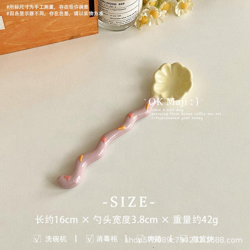 Cute and high-value household yogurt salad fruit bowl personal special oat dessert relief ceramic tableware rice bowl