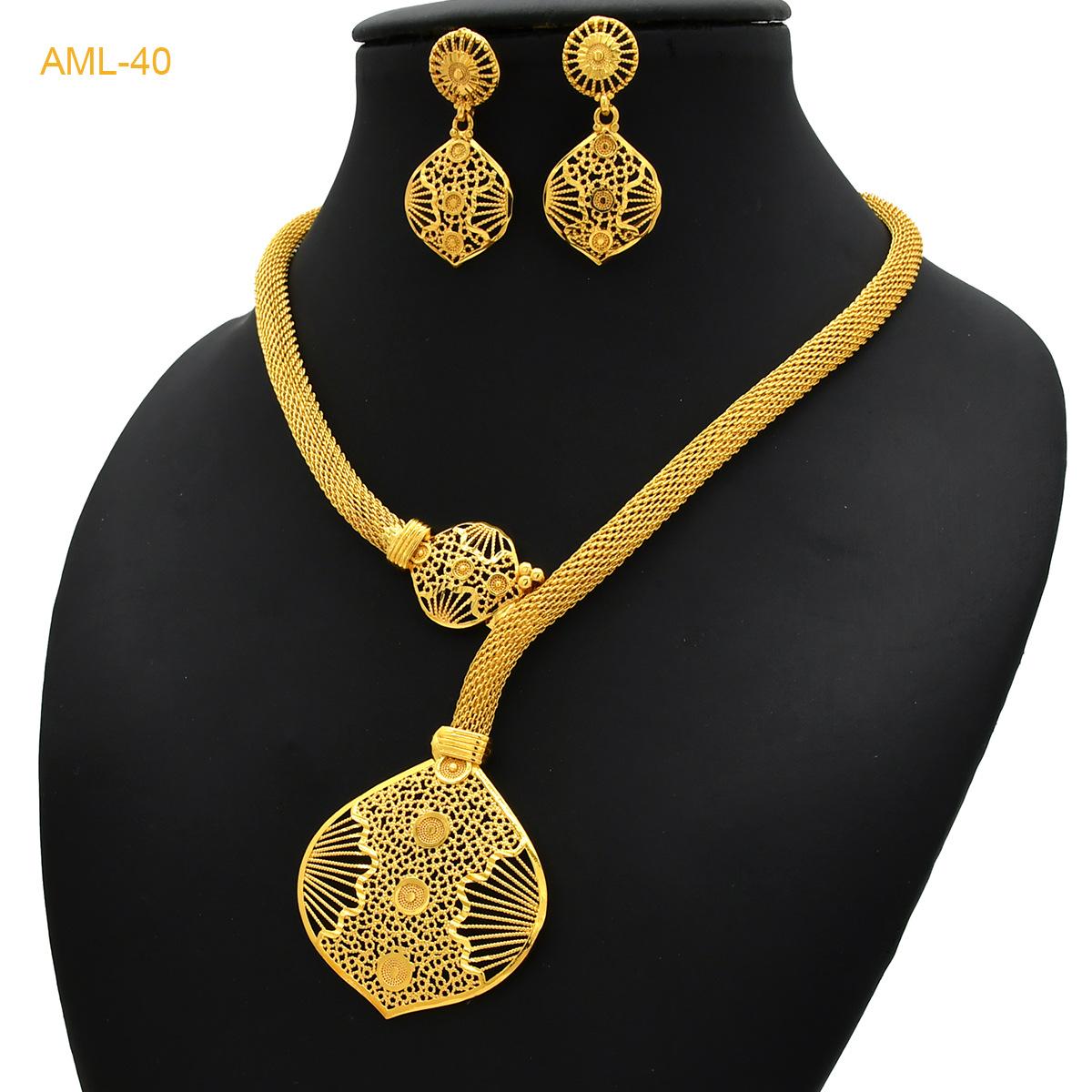 Vietnamese Sand Gold Women s Trendy Brass Gold-Plated Pendant Fashion Necklaces with Hollow Carved Flower Earrings