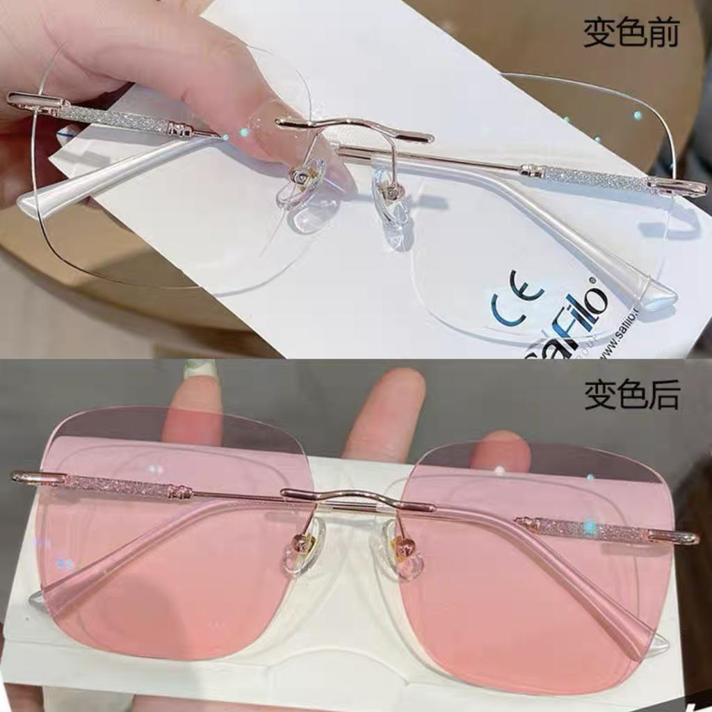 Rimless Photochromic Glasses Tailored for Women Seeking Style and Comfort