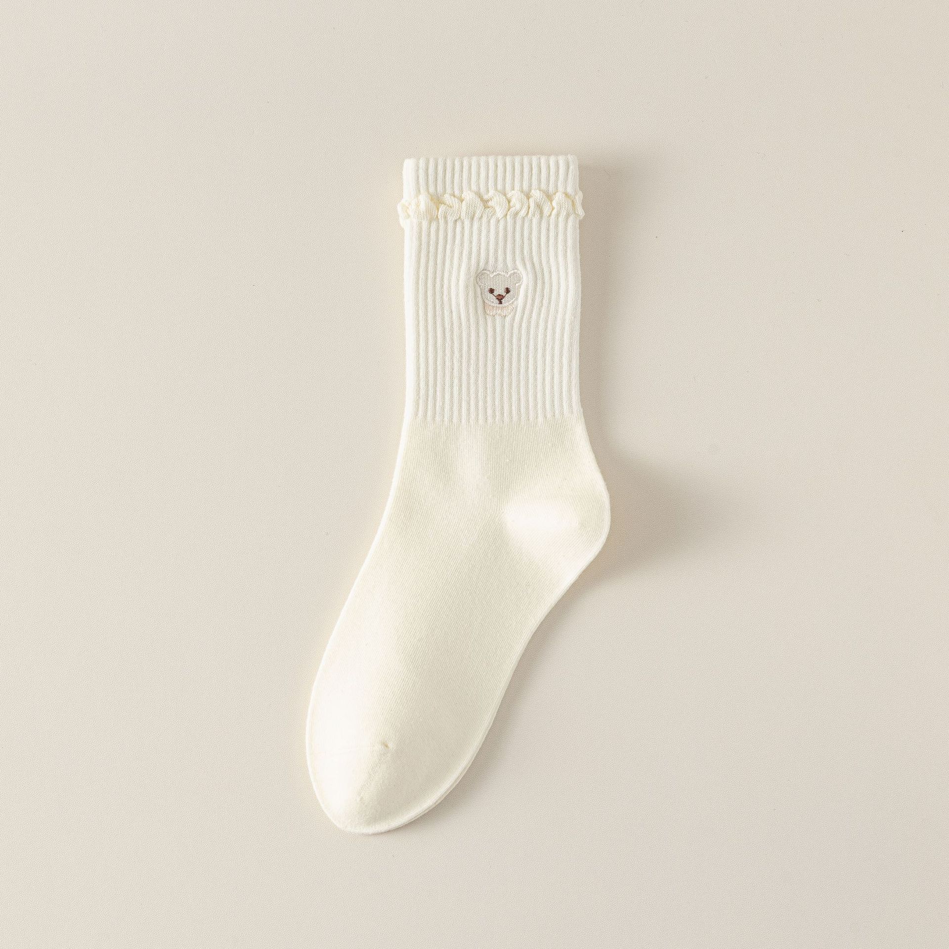 

Женские осенне-зимние новые носки-трубы из махры с трехмерной вышивкой медведя и кружевом с пузырчатым краем 1 pair молочный белый