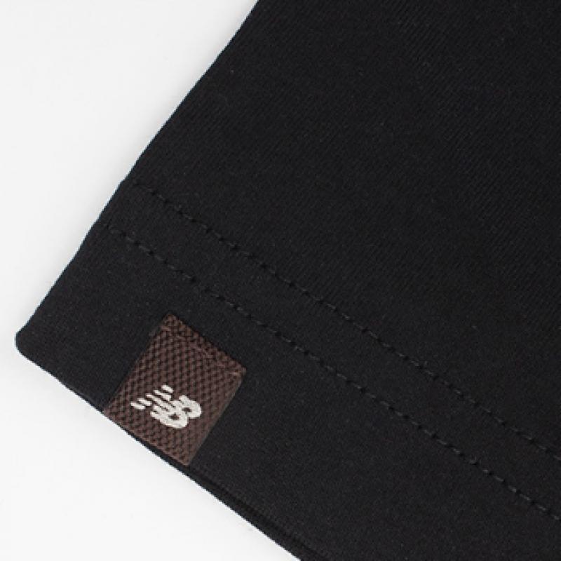 New Balance EssenTial Small Logo T shirT Nbneg21203