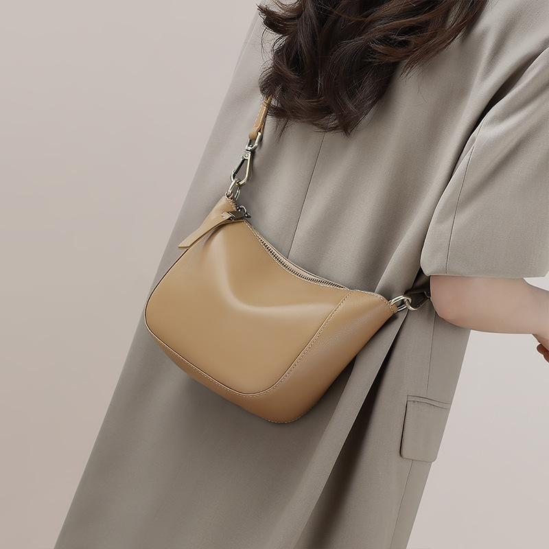 Leather Bag Women's Autumn and Winter New High-end Niche Small Bag Cowhide Women's Bag Shoulder Messenger Bag