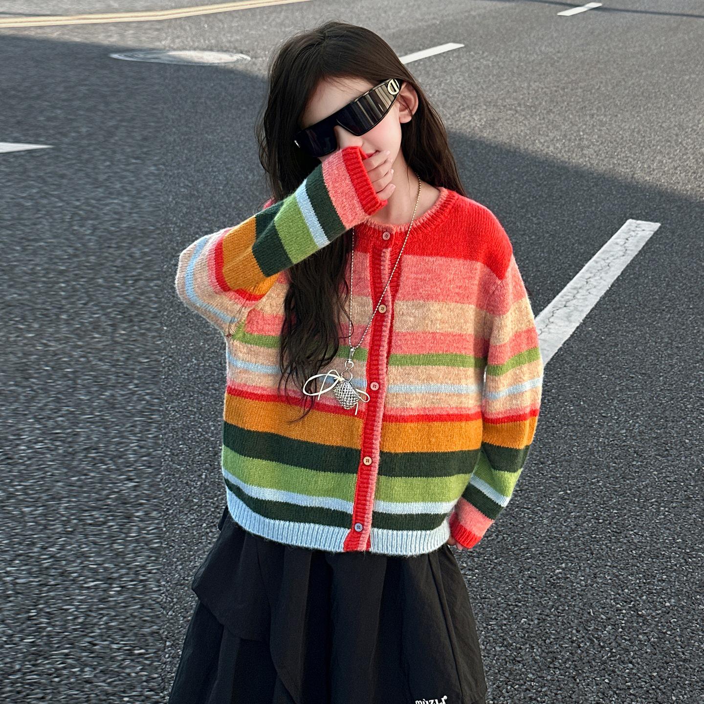 

Girls Korean Style Autumn Knitted Cardigan & Skirt Set 120 cm