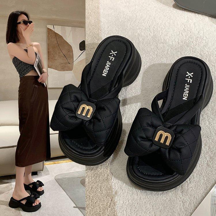 Cool slippers women wear versatile summer sandals, new summer cute fashion bow ins tide