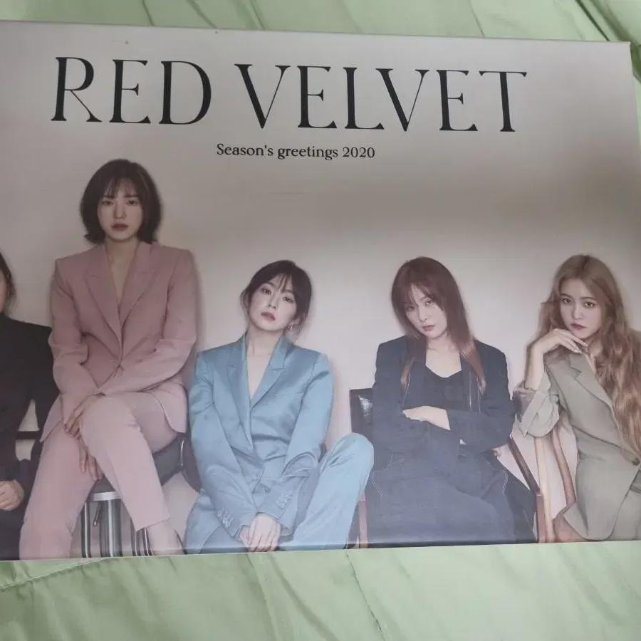 

Поздравления с наступлением сезона Red Velvet 2020