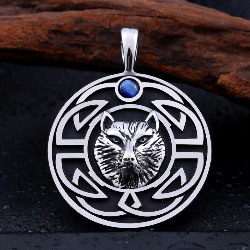 

Кулон Железный Человек Голова Волка: Мужская титановая сталь с бриллиантовой инкрустацией