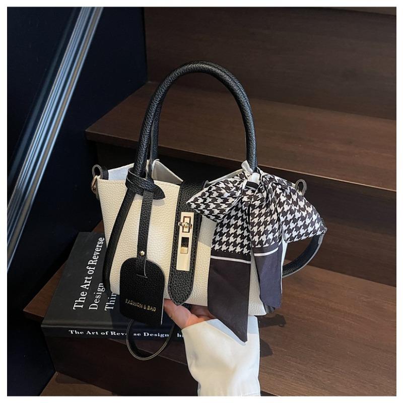 

Popular hand-carried vegetable basket bag women s new versatile contrasting color shoulder bag premium bucket bag